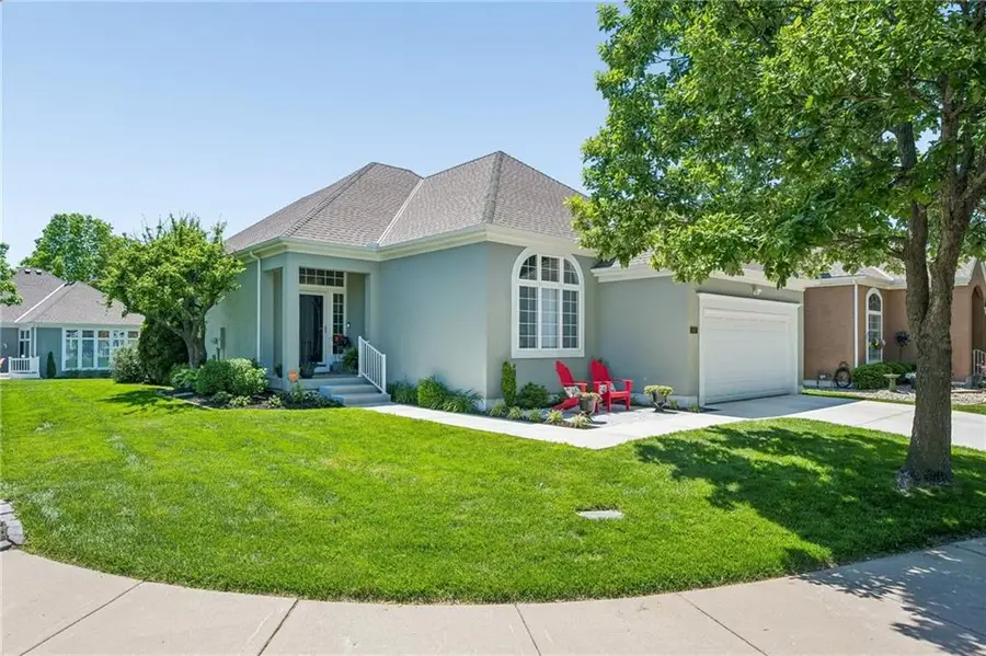801 W 132nd Terrace, Kansas City, MO 64145 - #3
