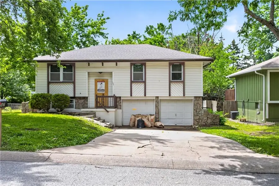 107 Brentwood Drive, Belton, MO 64012 - #2