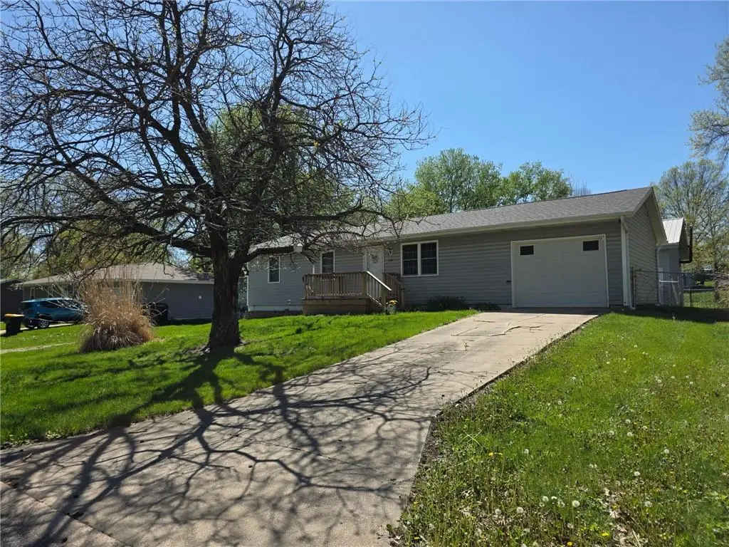 606 S Catalpa Street, Savannah, MO 64485 - #1
