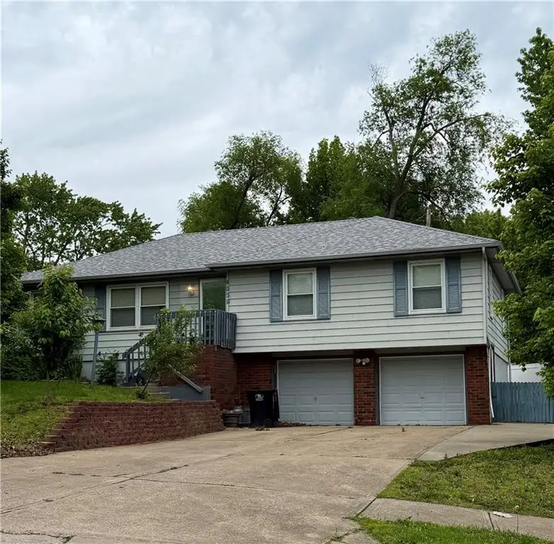 4009 S Milton Drive, Independence, MO 64055 - #1