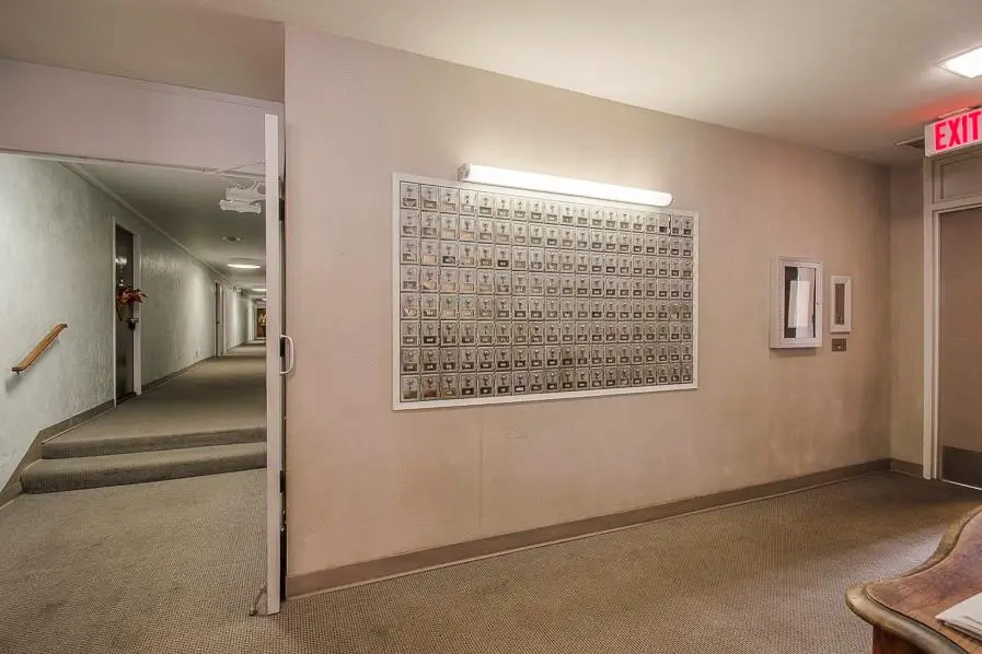 333 W Meyer Boulevard #208, Kansas City, MO 64113 - #3