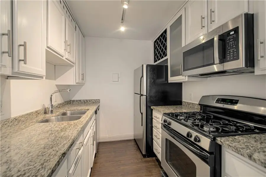 700 E 8th Street #7G, Kansas City, MO 64106 - #2