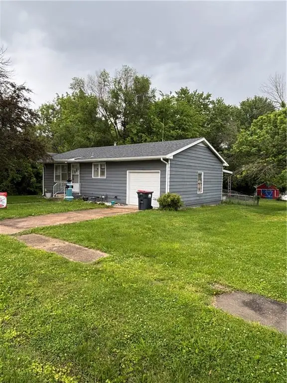 404 E Colorado Street, Windsor, MO 65360 - #1