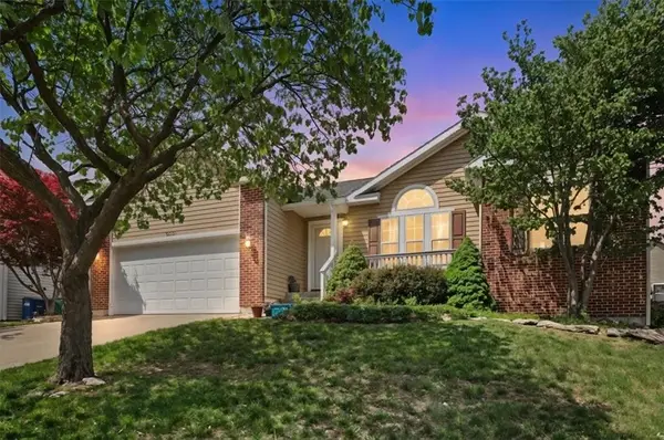 1501 Fox Run Trail, Platte City, MO 64079