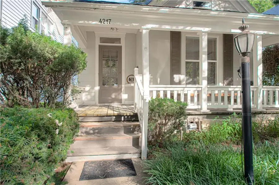 4217 Oak Street, Kansas City, MO 64111 - #3