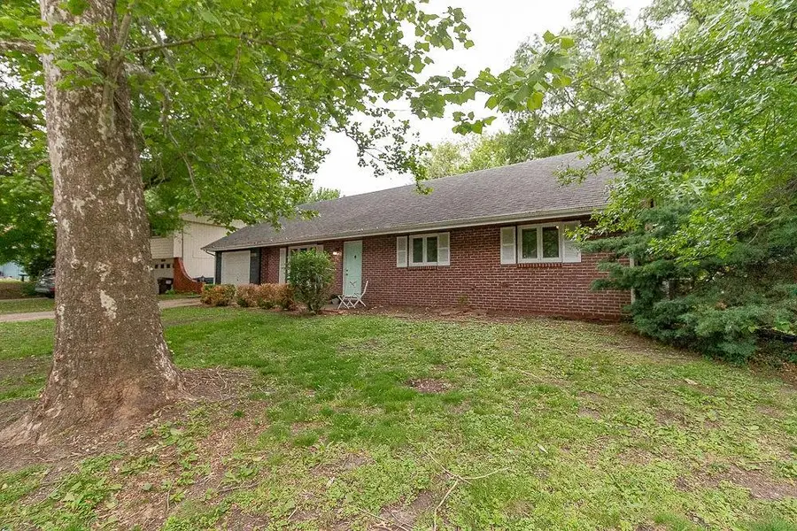 2313 Westchester Road, Lawrence, KS 66049 - #3