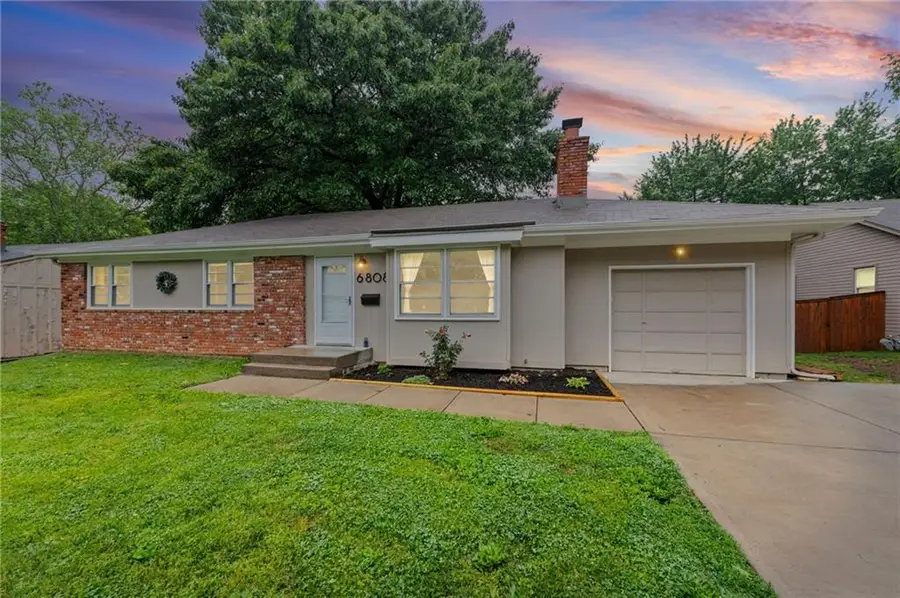6808 Stearns Street, Shawnee, KS 66203 - #2