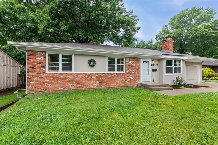 6808 Stearns Street, Shawnee, KS 66203 - #3