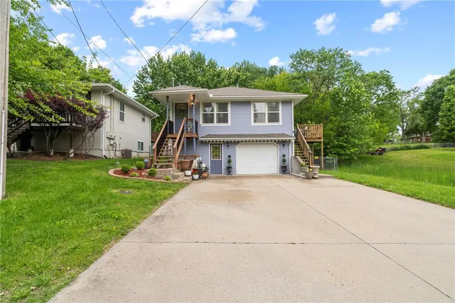 1028 Madison Street, Leavenworth, KS 66048 - #3