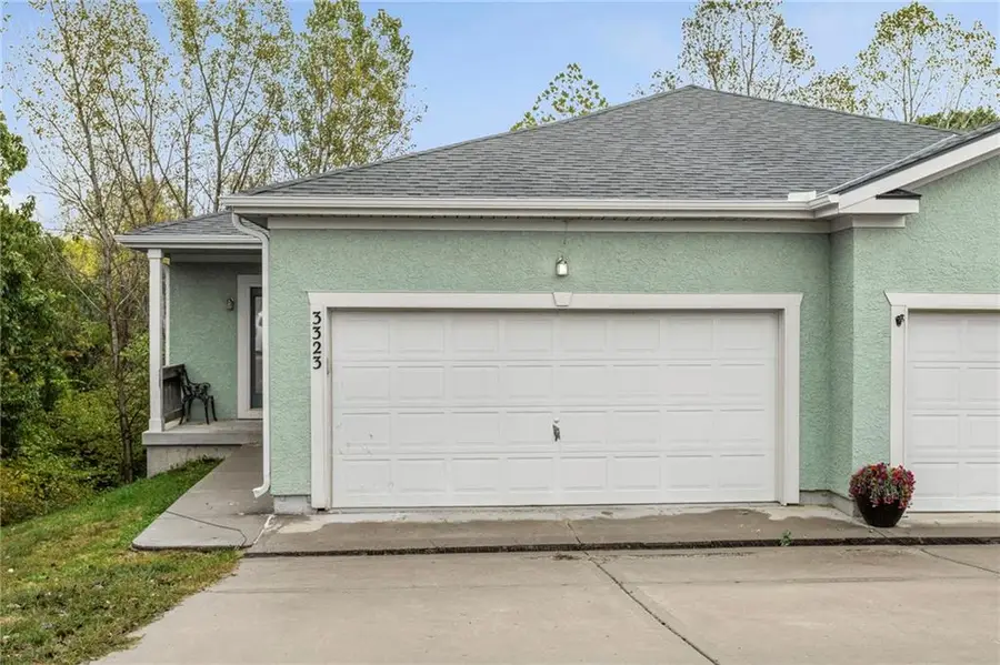 3323 N 103rd Terrace, Kansas City, KS 66109 - #2