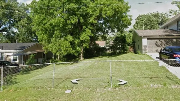 5921 Cypress Place, Kansas City, MO 64130