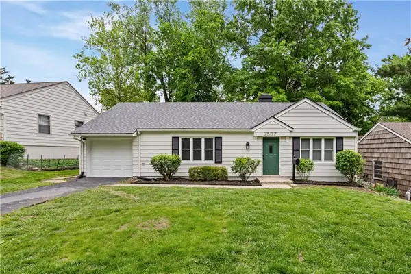 7507 High Drive, Prairie Village, KS 66208