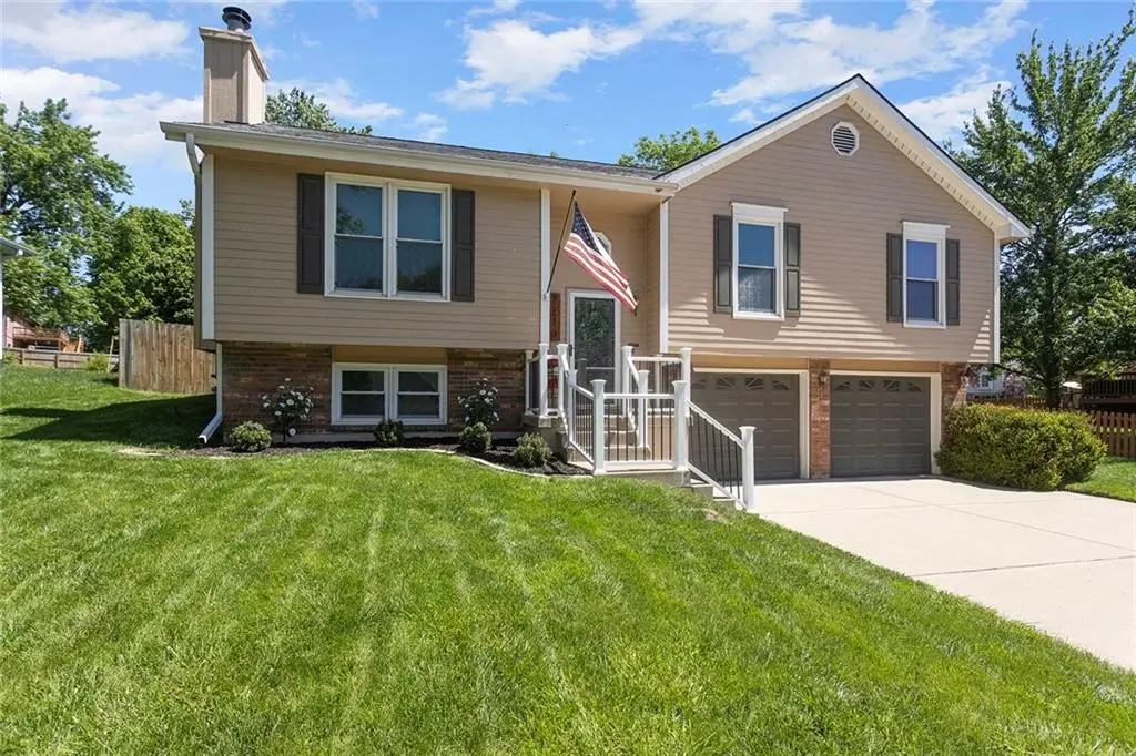 7210 NE 70th Street, Kansas City, MO 64119 - #1