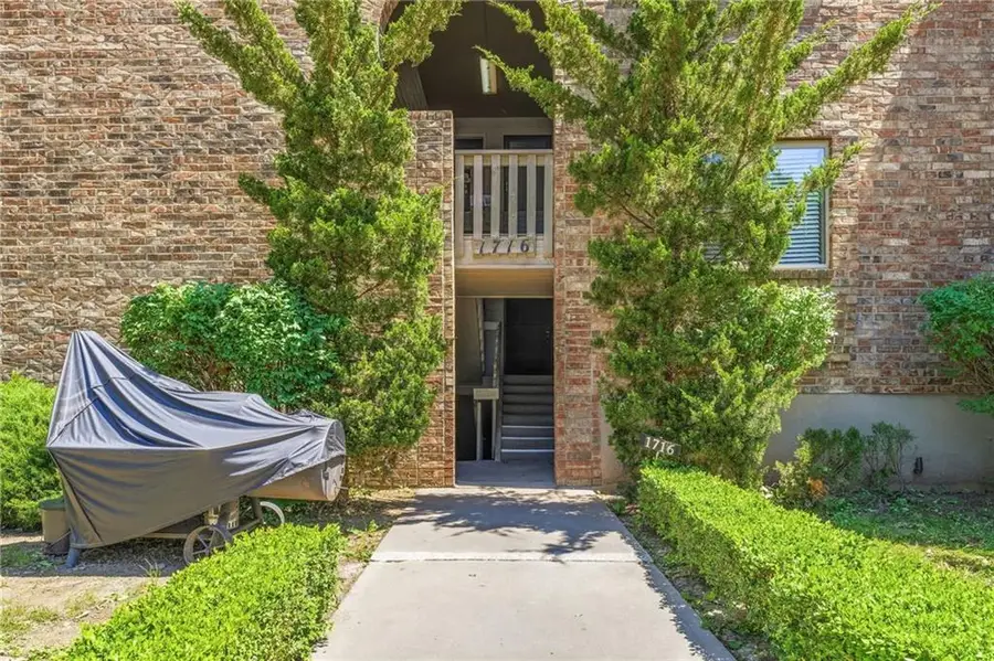 1716 E 97th Street #A, Kansas City, MO 64131 - #3
