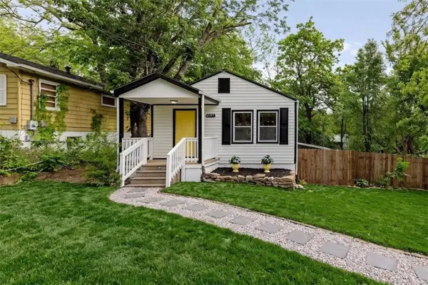 12107 Henry Street, Sugar Creek, MO 64054