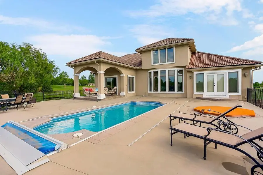 18750 W 248th Street, Paola, KS 66071 - #2