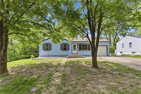 6224 Longwood Avenue, Kansas City, KS 66104