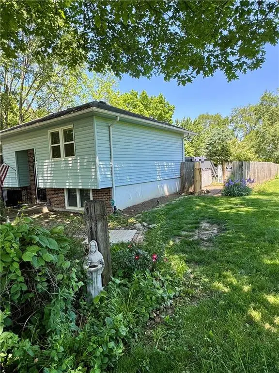 9704 Hurrelbrink Road, Kansas City, KS 66109 - #2