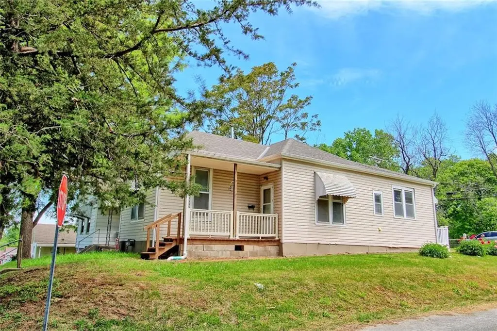1101 N 13 Street, Saint Joseph, MO 64501 - #1