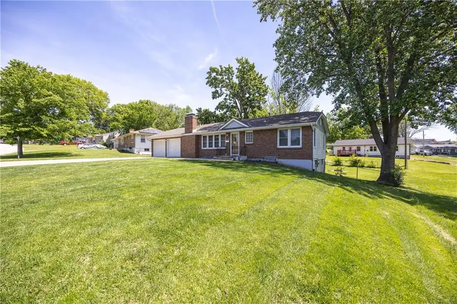 6603 N Grand Avenue, Kansas City, MO 64118 - #3