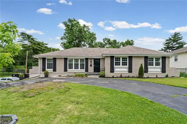6901 Bluejacket Street, Shawnee, KS 66203