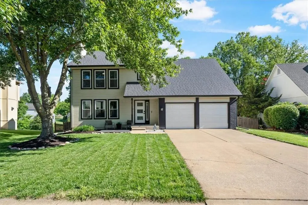15704 Horton Lane, Overland Park, KS 66223 - #1