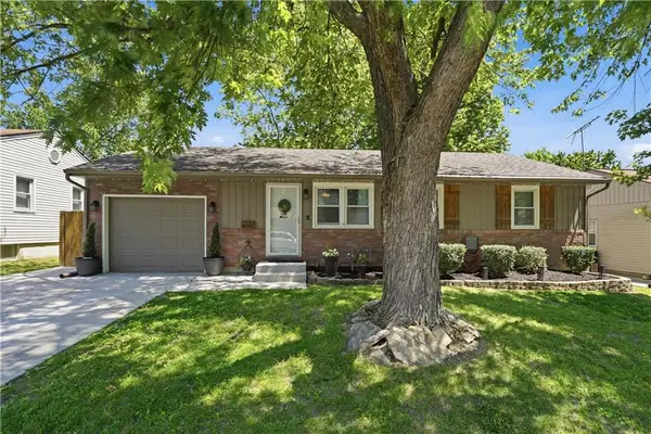 4013 S Spring Street, Independence, MO 64054