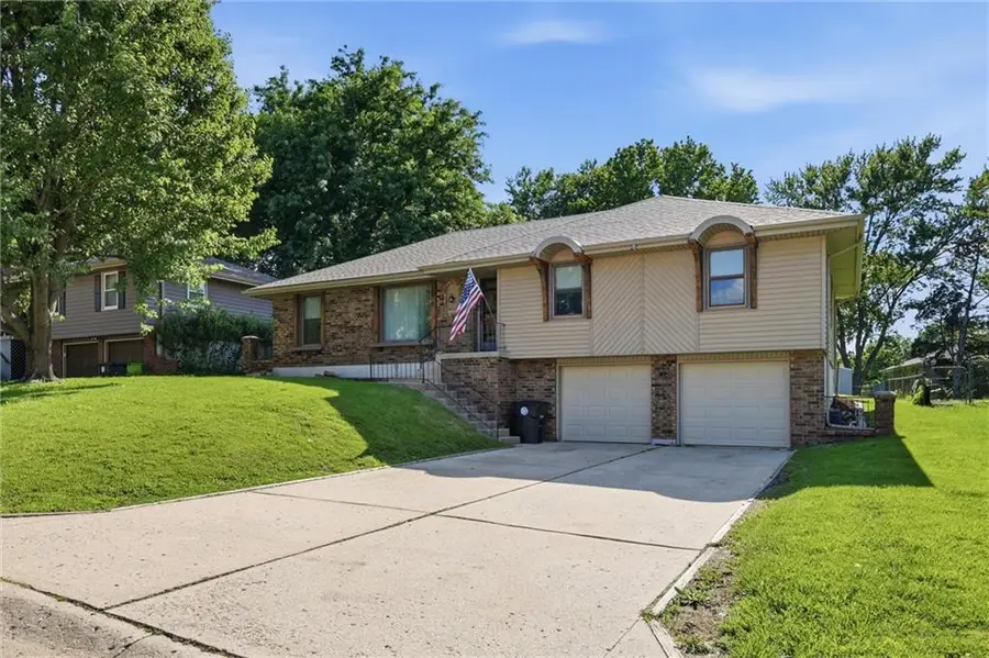 16512 Spring Valley Road, Belton, MO 64012 - #3