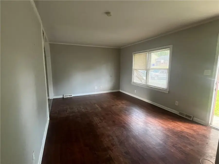 6010 E 149th Street, Grandview, MO 64030 - #2