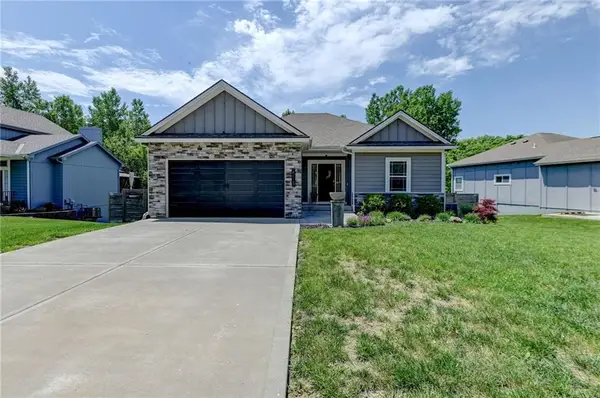 415 E 166th Court, Belton, MO 64012