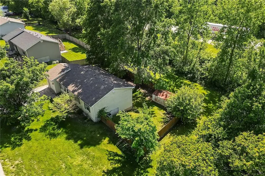 908 Broadway Avenue, Richmond, MO 64085 - #1