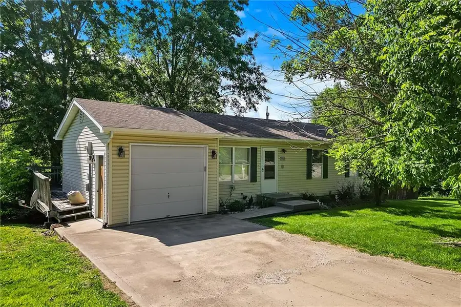 908 Broadway Avenue, Richmond, MO 64085 - #3