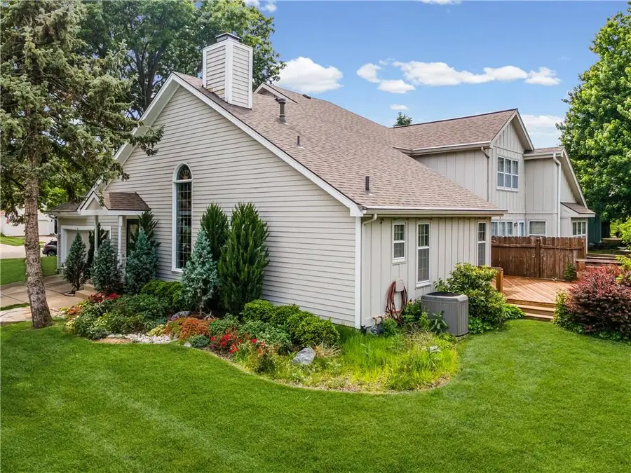 9000 W 120th Terrace, Overland Park, KS 66213 - #3