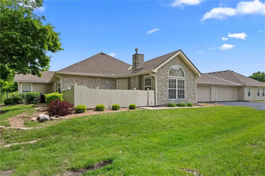 6024 NE Kensington Court, Lees Summit, MO 64064 - #2