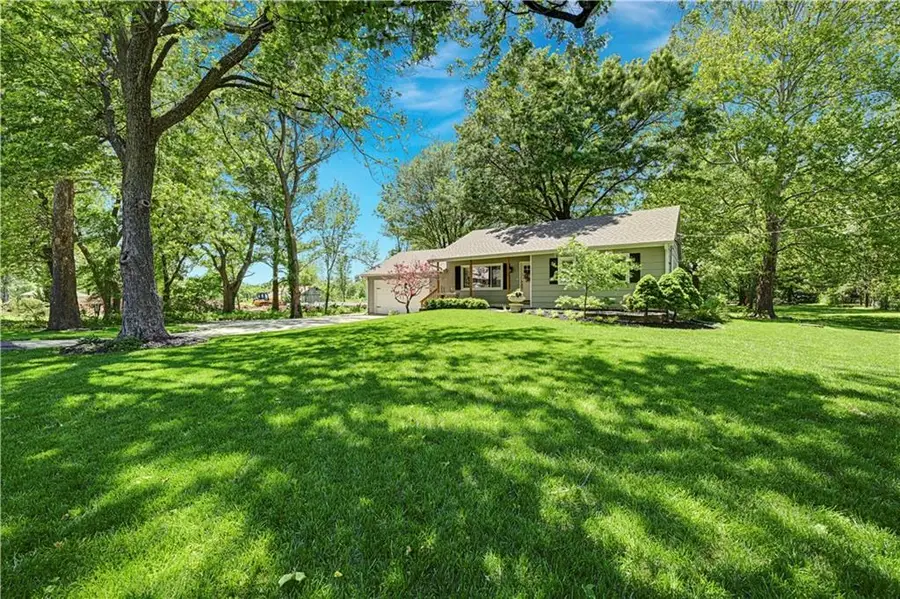 19734 Foster Street, Stilwell, KS 66085 - #2