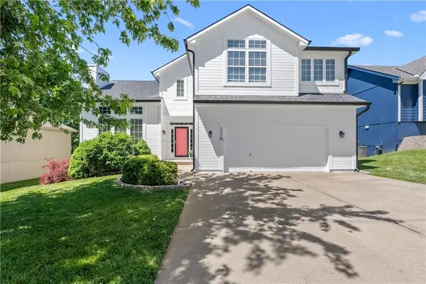 1114 Crimson Lane, Liberty, MO 64068