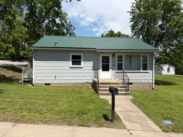 723 S Street, Atchison, KS 66002 - #1