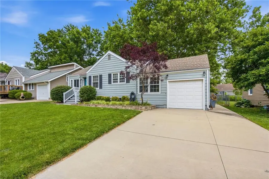 5239 Outlook Street, Mission, KS 66202 - #3