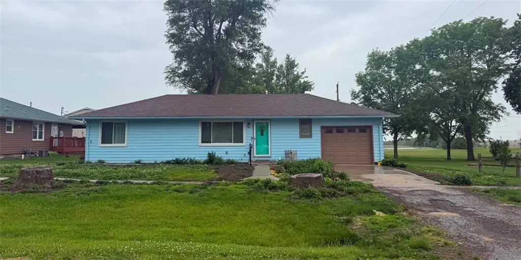 208 4th Street, Winchester, KS 66097 - #1