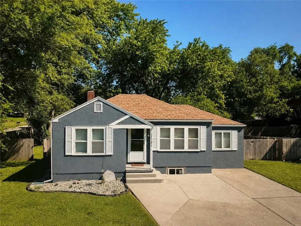 3718 Gibbs Road, Kansas City, KS 66106 - #1