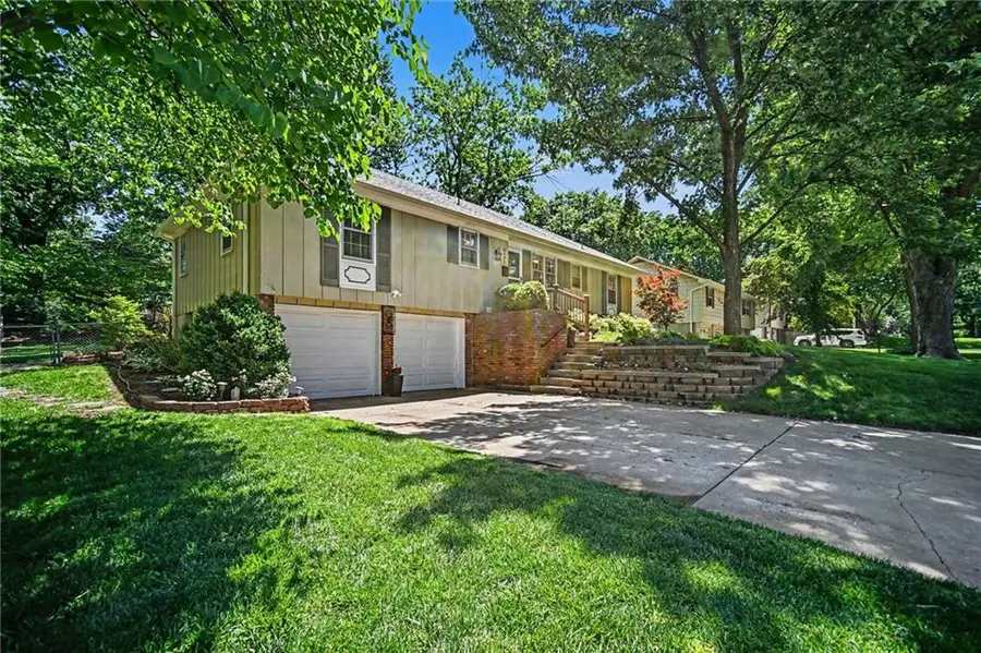 6631 Larsen Lane, Shawnee, KS 66203 - #3