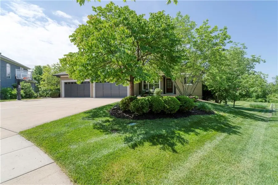 9511 W 161st Terrace, Overland Park, KS 66085 - #3