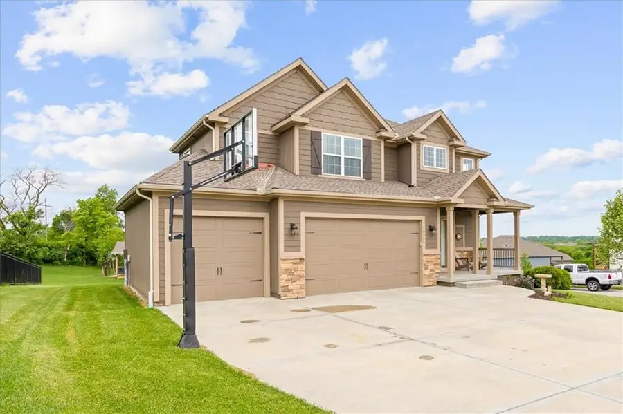 10000 N Richmond Avenue, Kansas City, MO 64157 - #3