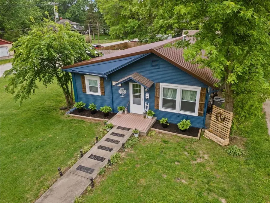 904 St Louis Avenue, Excelsior Springs, MO 64024 - #2