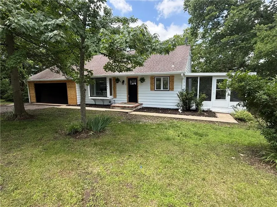 13761 Lookout Drive, Kansas City, MO 64139 - #2