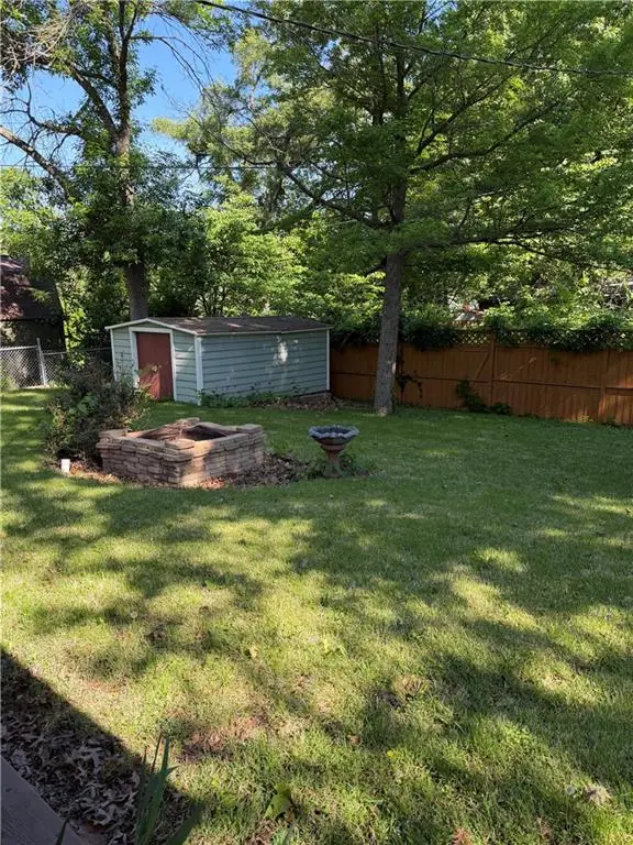1508 E 18th Terrace, Lawrence, KS 66044 - #2