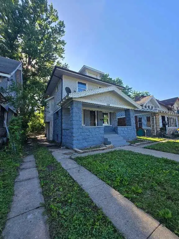 5611 Highland Avenue, Kansas City, MO 64110 - #1