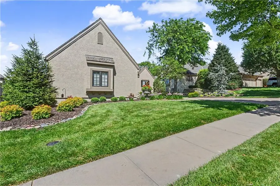 15212 Linden Street, Leawood, KS 66224 - #2