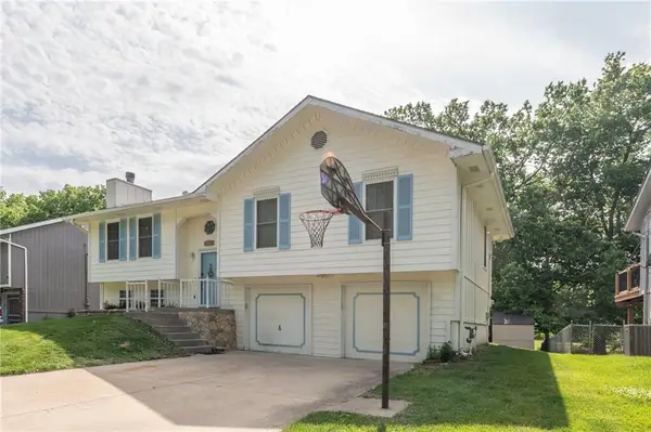 6814 N Liberty Street, Kansas City, MO 64118