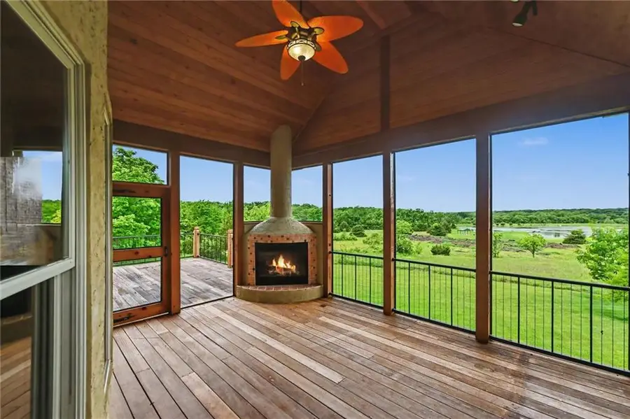 18890 W 252 Nd Street, Paola, KS 66071 - #3